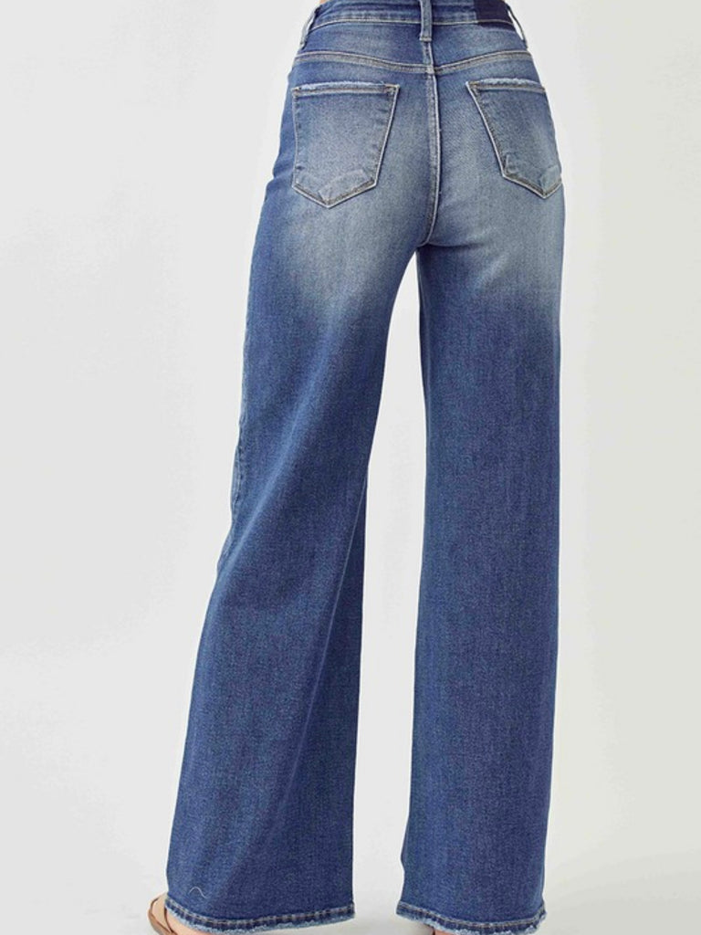 High rise and wide leg design Jeans Made with a blend of cotton, polyester, viscose, and spandex, you'll love the airy feel and stretch of these jeans.