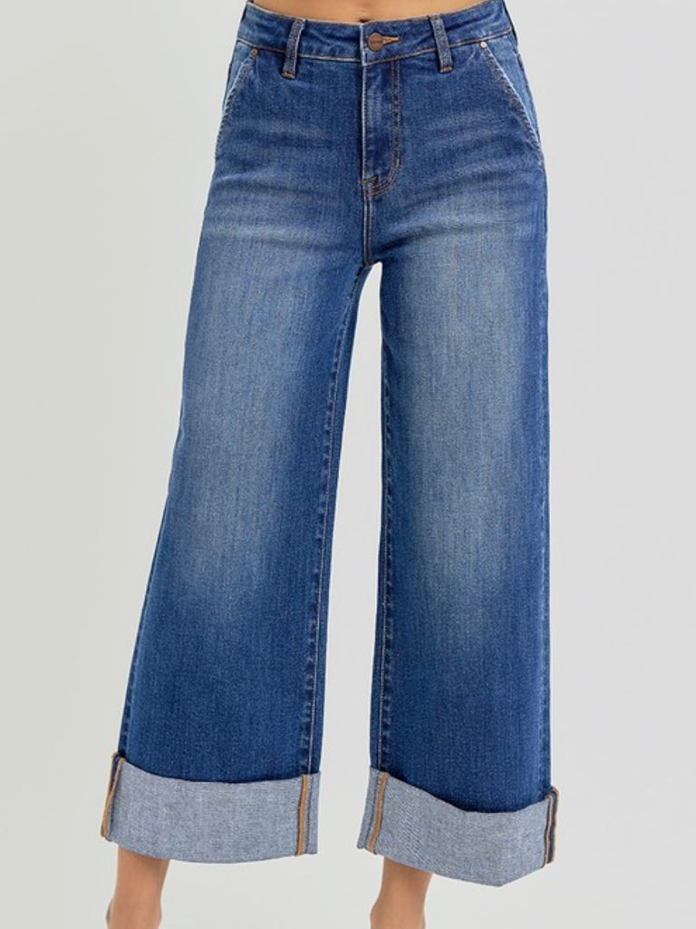 Wide Leg Jeans, with a high rise and wide cuffed ankles,The cotton blend fabric gives a soft, stretchy fit while the ankle length provides a modern touch.