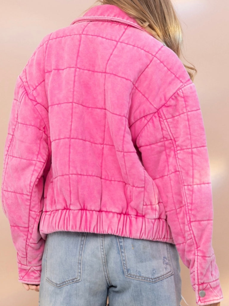 Pink Stone Washed Quilted Jacket! With a playful oversized fit and snap close and elastic waist.