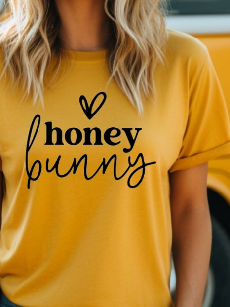 Golden hue graphic print honey bunny tee.